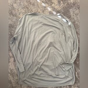 Lululemon back in action long sleeve NULU